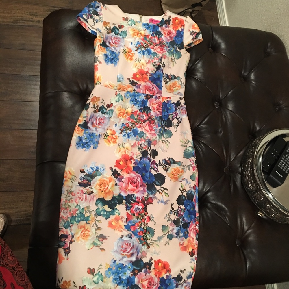 Betsy Johnson Dress size 2